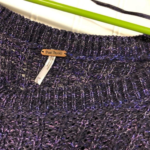 Free People Women's Purple Sweater Scoop Neck Long Sleeve Large READ - Picture 3 of 4